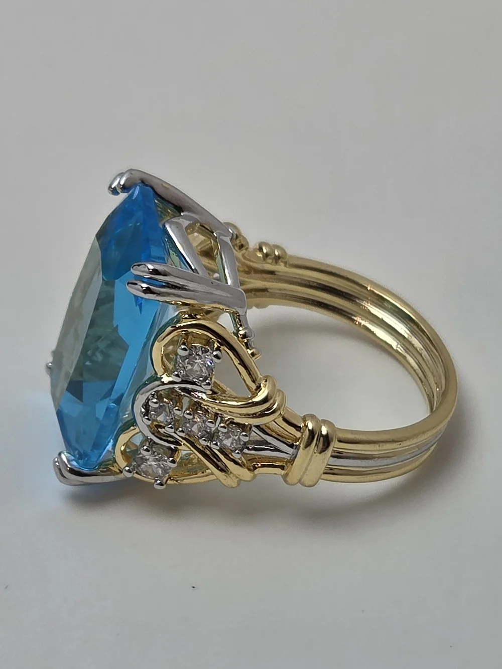 Bright Blue Cushion-Cut Ring in Gold Tone